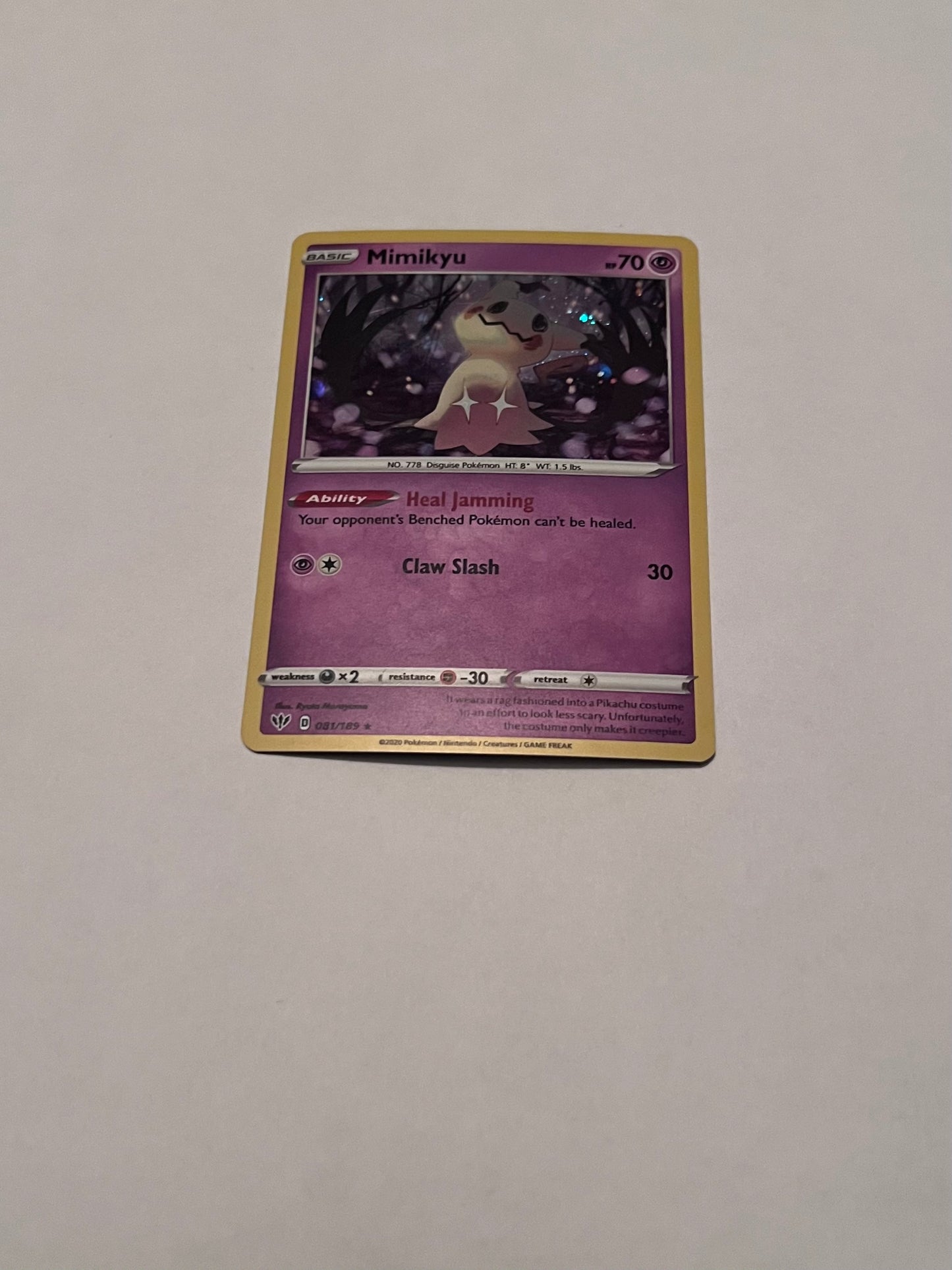 Pokemon TCG - (NM/M) Mimikyu (Holo) (#81) (Sword & Shield - Darkness Ablaze) (Single Card)